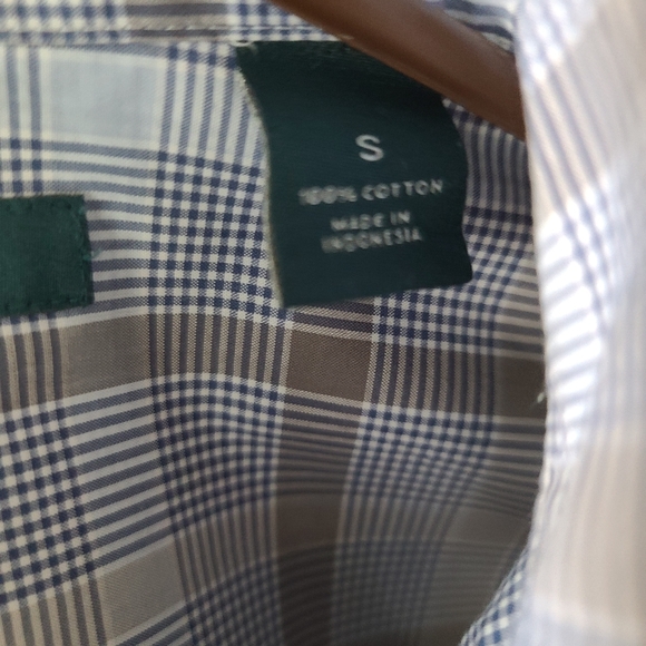 Shirt - Picture 3 of 6